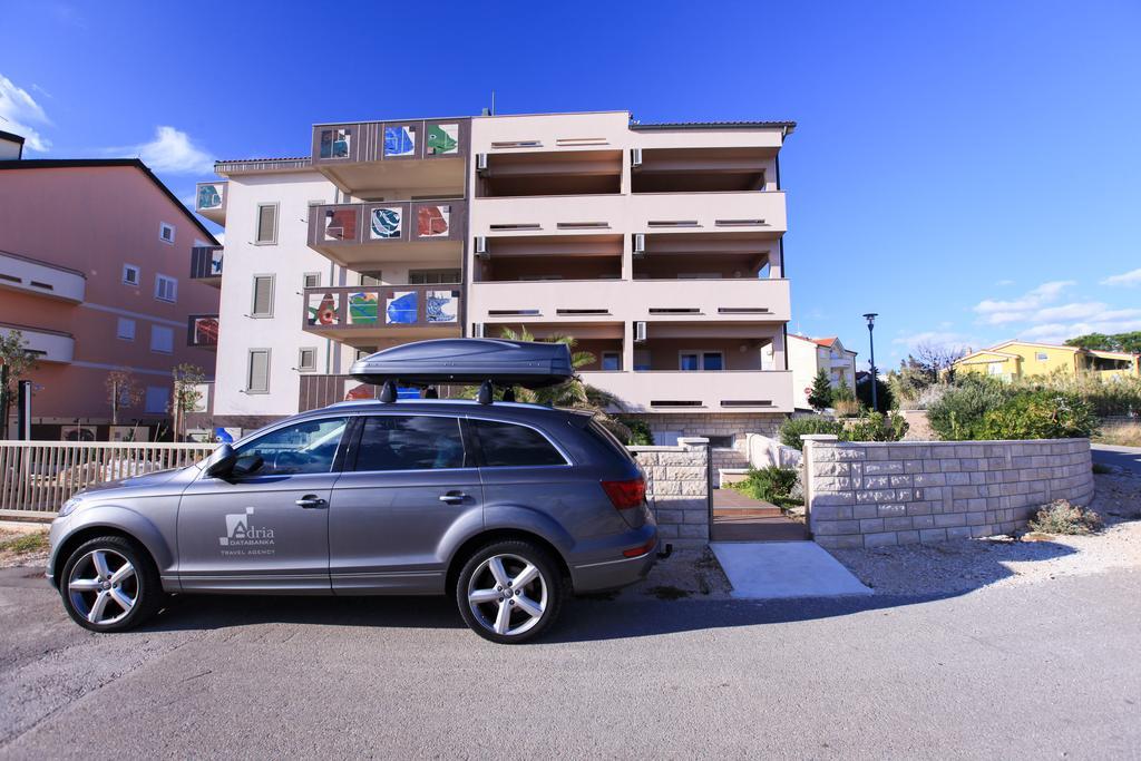Apartments Miroslav Povljana Exterior foto